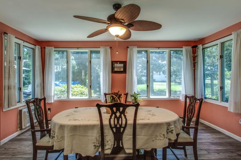 JUST LISTED IN BANKS HARBOR RETREAT 37436 Susan Street, Ocean View